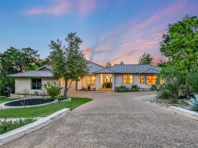 108 Schooner DR, Lakeway, TX 78738
