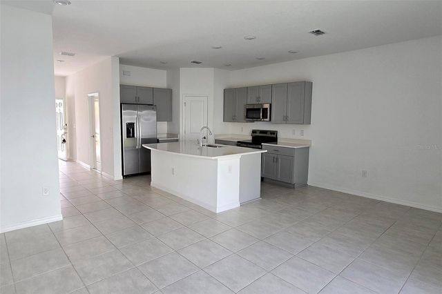 2978 CANARY AVENUE, Davenport, FL 33837