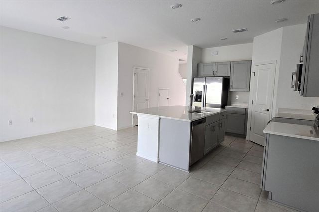 2978 CANARY AVENUE, Davenport, FL 33837