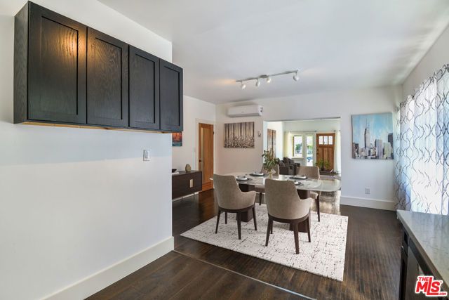 2945 Van Buren Place, Los Angeles, CA 90007