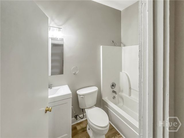 818 W 44th Street, Savannah, GA 31405