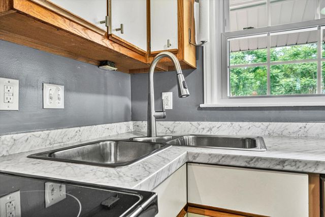 3717 Martinell AVE, Roanoke, VA 24018