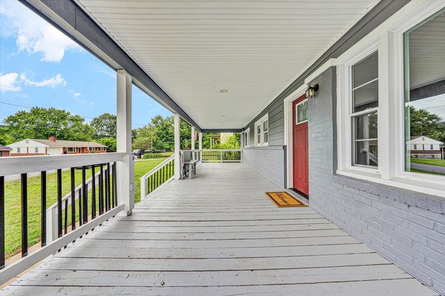 3717 Martinell AVE, Roanoke, VA 24018