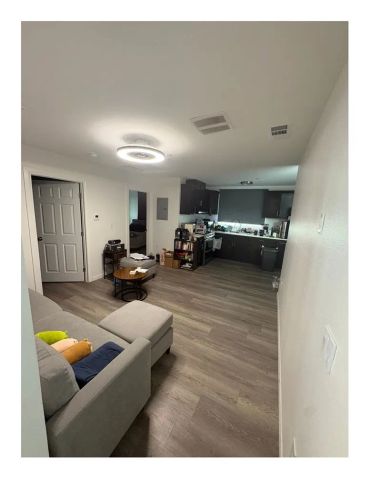 720 W Cherry Street, Compton, CA 90222