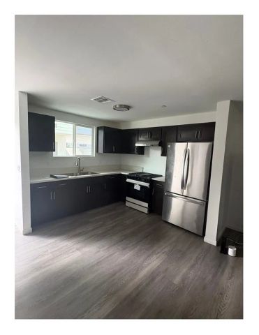 720 W Cherry Street, Compton, CA 90222