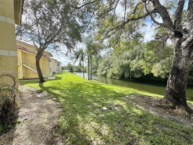 643 Vista Isles Dr 1813, Sunrise, FL 33325