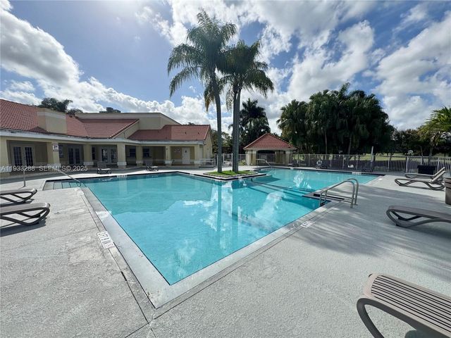 643 Vista Isles Dr 1813, Sunrise, FL 33325