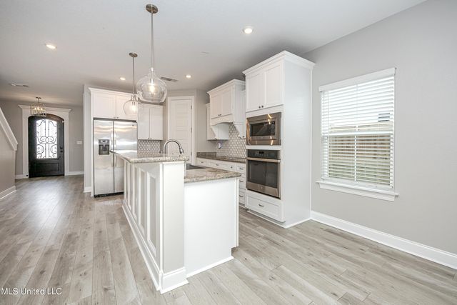 10463 W Landon Green Circle, Gulfport, MS 39503