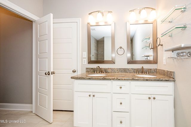 10463 W Landon Green Circle, Gulfport, MS 39503