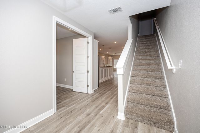 10463 W Landon Green Circle, Gulfport, MS 39503