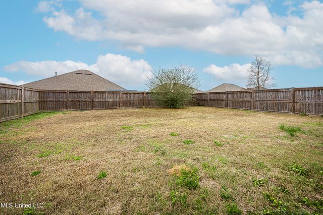 10463 W Landon Green Circle, Gulfport, MS 39503