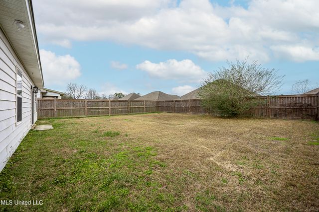 10463 W Landon Green Circle, Gulfport, MS 39503