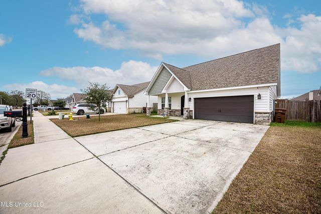 10463 W Landon Green Circle, Gulfport, MS 39503