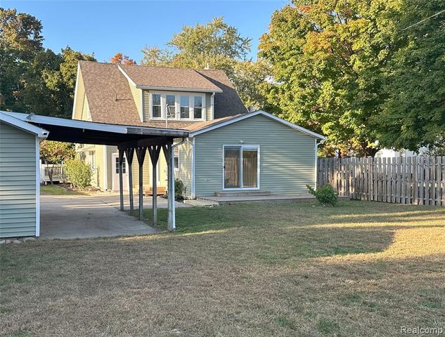 401 W Broad Street, Linden, MI 48451