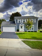 1321 Big Sur Parkway, Algonquin, IL 60102