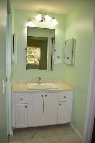 9300 Sunrise Lakes Boulevard 208, Sunrise, FL 33322