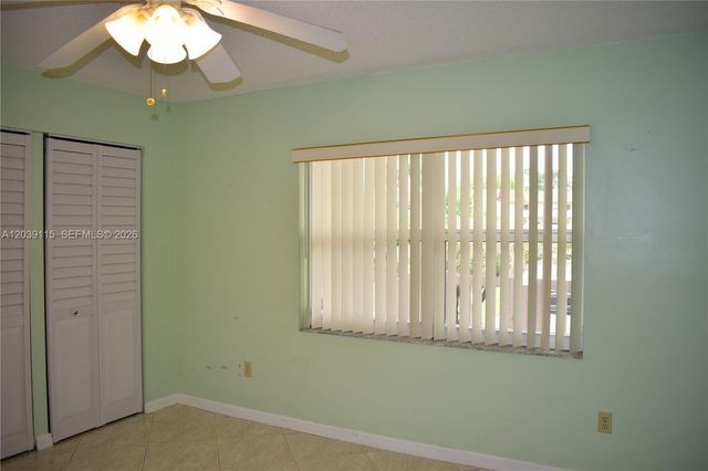 9300 Sunrise Lakes Boulevard 208, Sunrise, FL 33322
