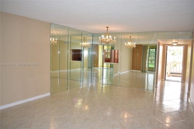 9300 Sunrise Lakes Boulevard 208, Sunrise, FL 33322
