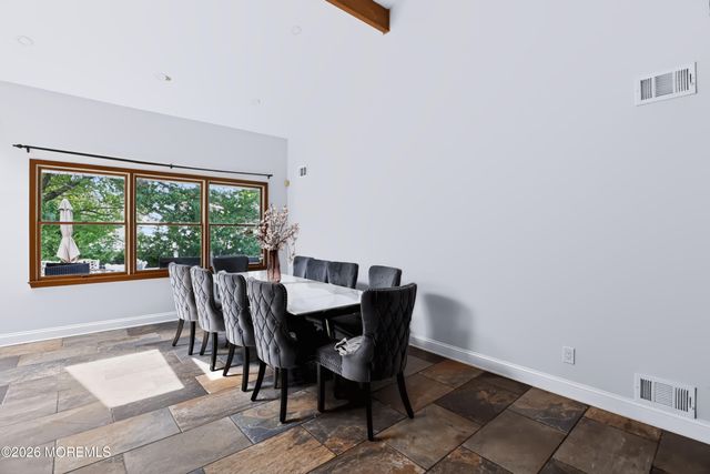 73 Theresa Court, Toms River, NJ 08753