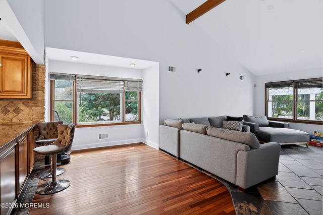 73 Theresa Court, Toms River, NJ 08753