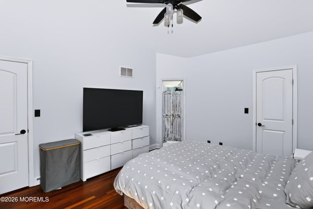 73 Theresa Court, Toms River, NJ 08753