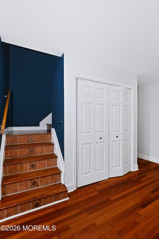 73 Theresa Court, Toms River, NJ 08753