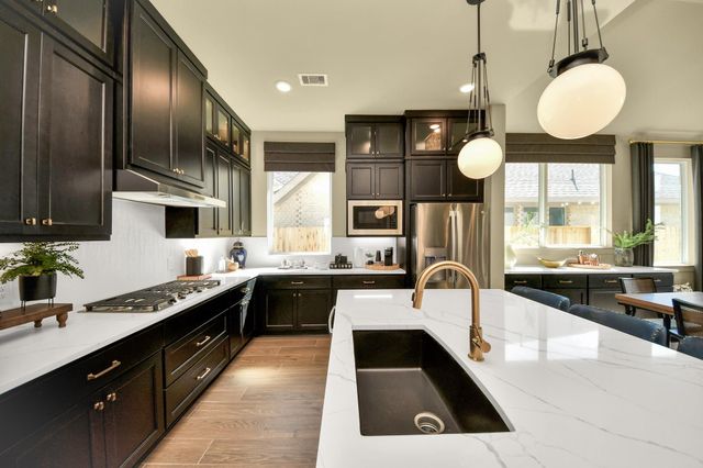 9710 Manor House Lane, Manvel, TX 77578