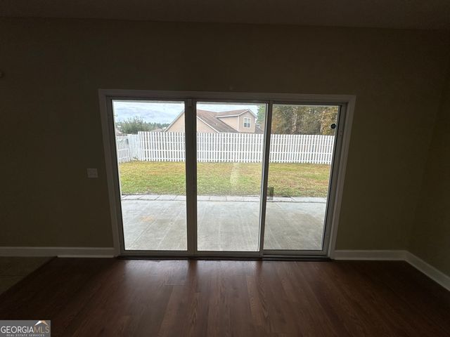 101 Waters Edge Drive, Kingsland, GA 31548