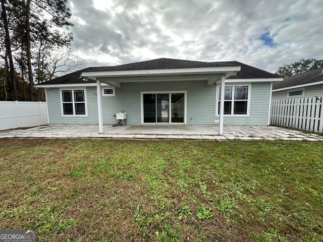 101 Waters Edge Drive, Kingsland, GA 31548