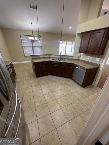 101 Waters Edge Drive, Kingsland, GA 31548