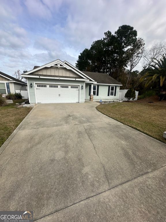 101 Waters Edge Drive, Kingsland, GA 31548