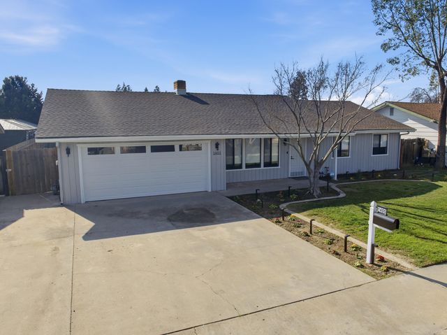 1405 Huntsman Avenue, Selma, CA 93662