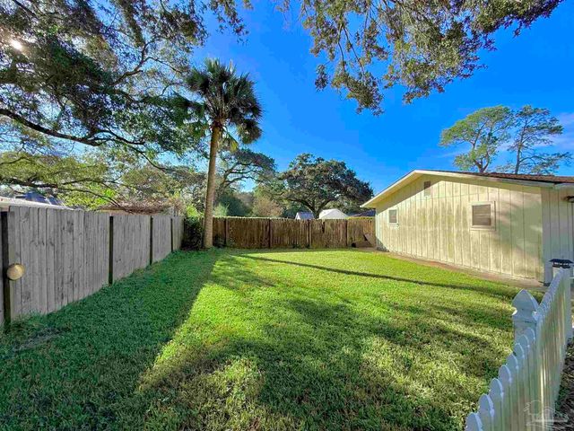 1720 N 61st Ave, Pensacola, FL 32506