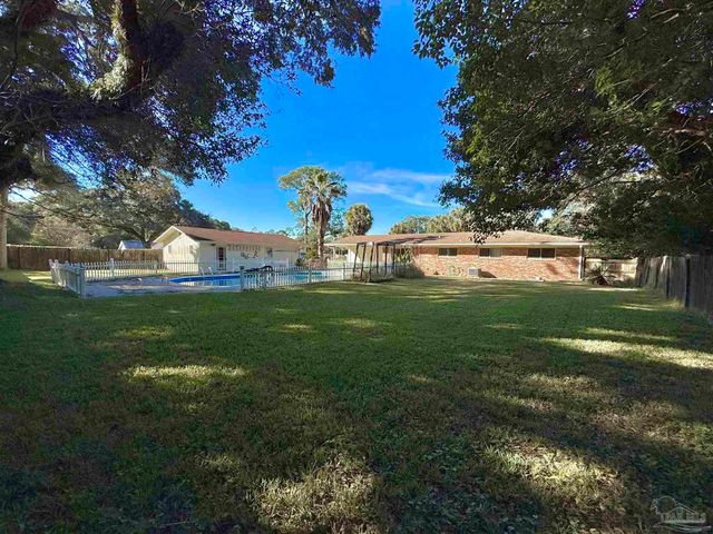 1720 N 61st Ave, Pensacola, FL 32506