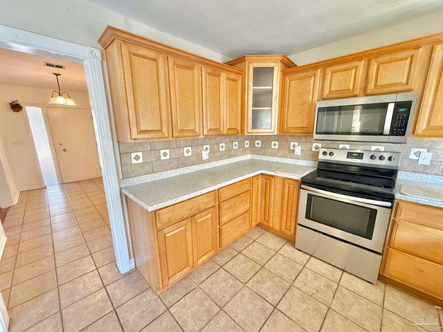 1720 N 61st Ave, Pensacola, FL 32506