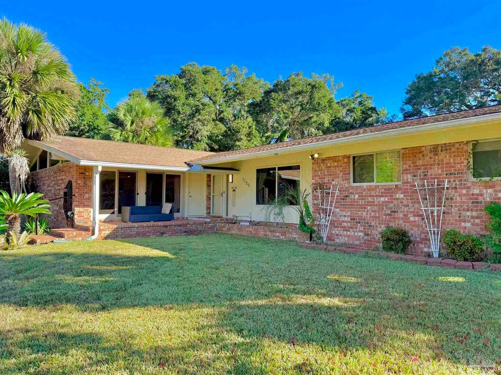 1720 N 61st Ave, Pensacola, FL 32506