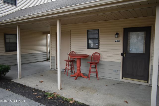 603 Bromelia Court, Jackson, NJ 08527