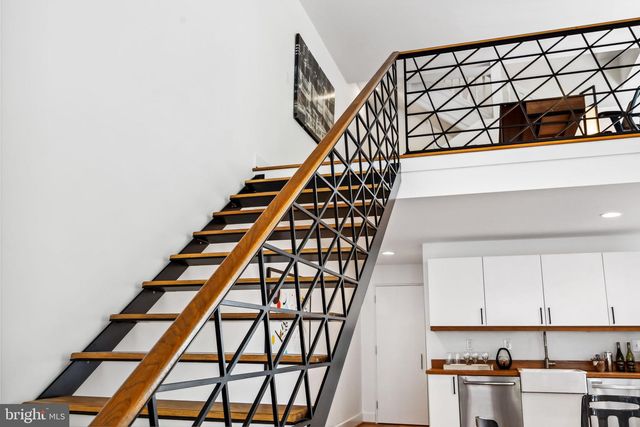 801 PARK AVE, Baltimore, MD 21201