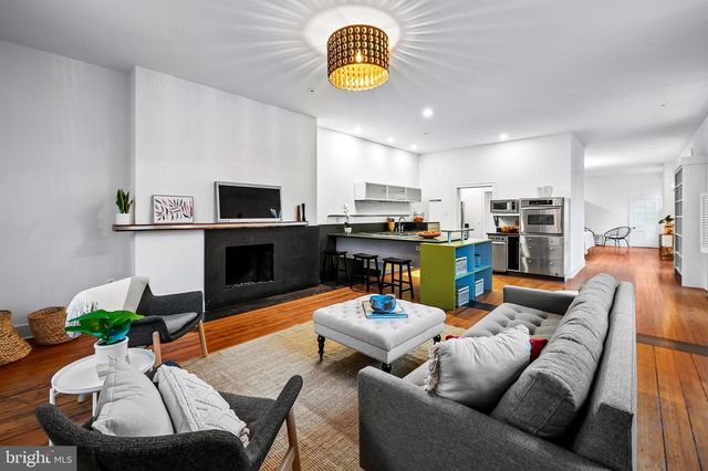 801 PARK AVE, Baltimore, MD 21201