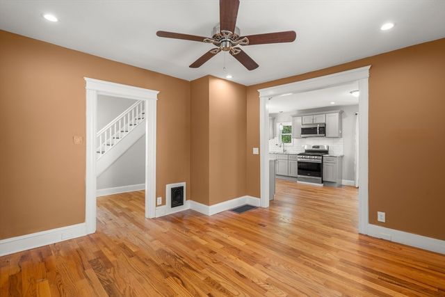 120 N Main St, East Longmeadow, MA 01028
