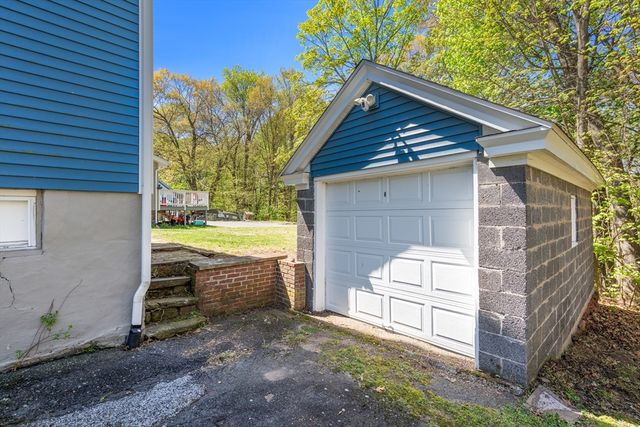 120 N Main St, East Longmeadow, MA 01028