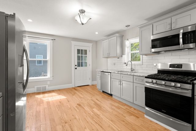 120 N Main St, East Longmeadow, MA 01028