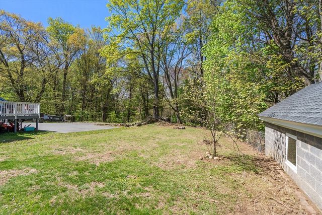 120 N Main St, East Longmeadow, MA 01028