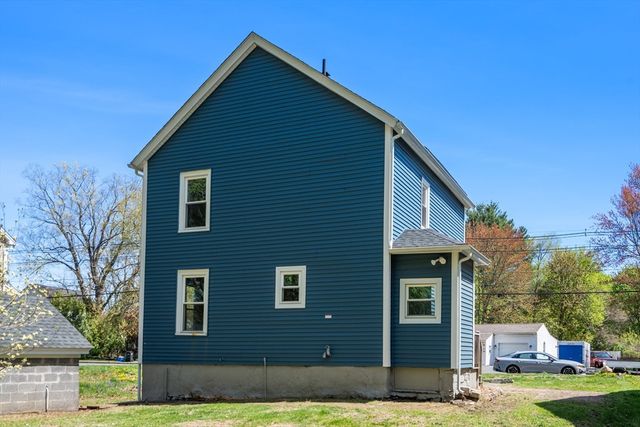 120 N Main St, East Longmeadow, MA 01028
