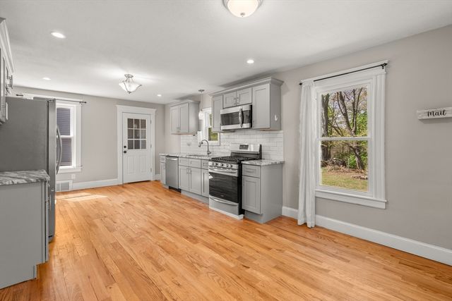 120 N Main St, East Longmeadow, MA 01028