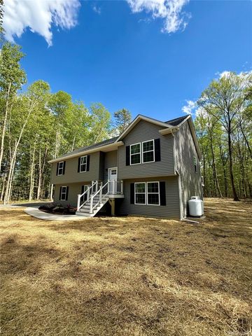 143 River Road, New Paltz, NY 12561