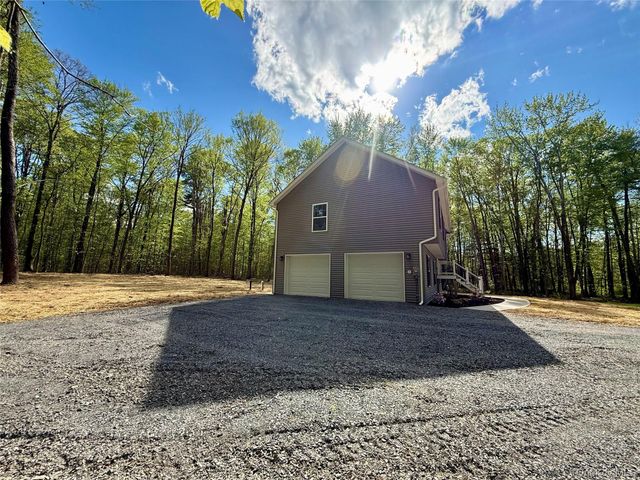 143 River Road, New Paltz, NY 12561