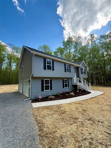 143 River Road, New Paltz, NY 12561
