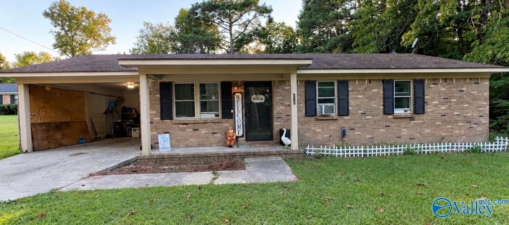 137 Wilhite Road, Falkville, AL 35622