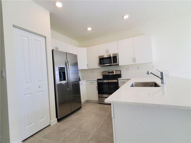 3216 W 114th Terrace, Hialeah, FL 33018